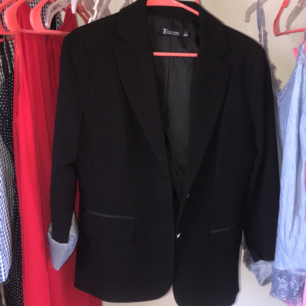 Blazer -7th Avenue